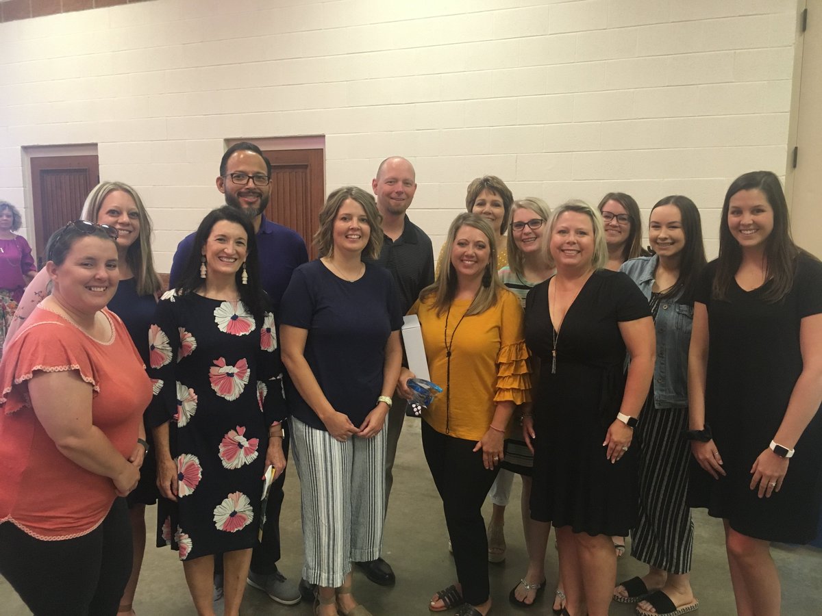 CanyonISD's tweet photo. Canyon ISD is honored to announce Deonia Campbell, Sundown Lane Elementary Interventionist, as the Region 16 Elementary Teacher of the Year! https://t.co/4U9IW8HTgP