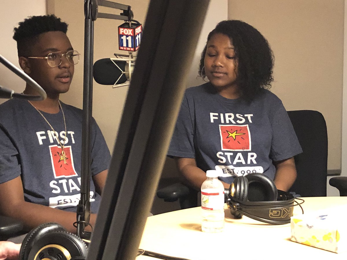 DevineNews's tweet photo. PODCAST UP NOW!
#FirstStar is opening the door to #college for kids in #fostercare and changing the odds!

Loving having a #podcast where I only share uplifting people making a difference in OUR community! 🎓🏆🙌 #FirstStarAcademies #FirstStarAcademy @FirstStar  #Fox11News https://t.co/DwJRjF7rB3