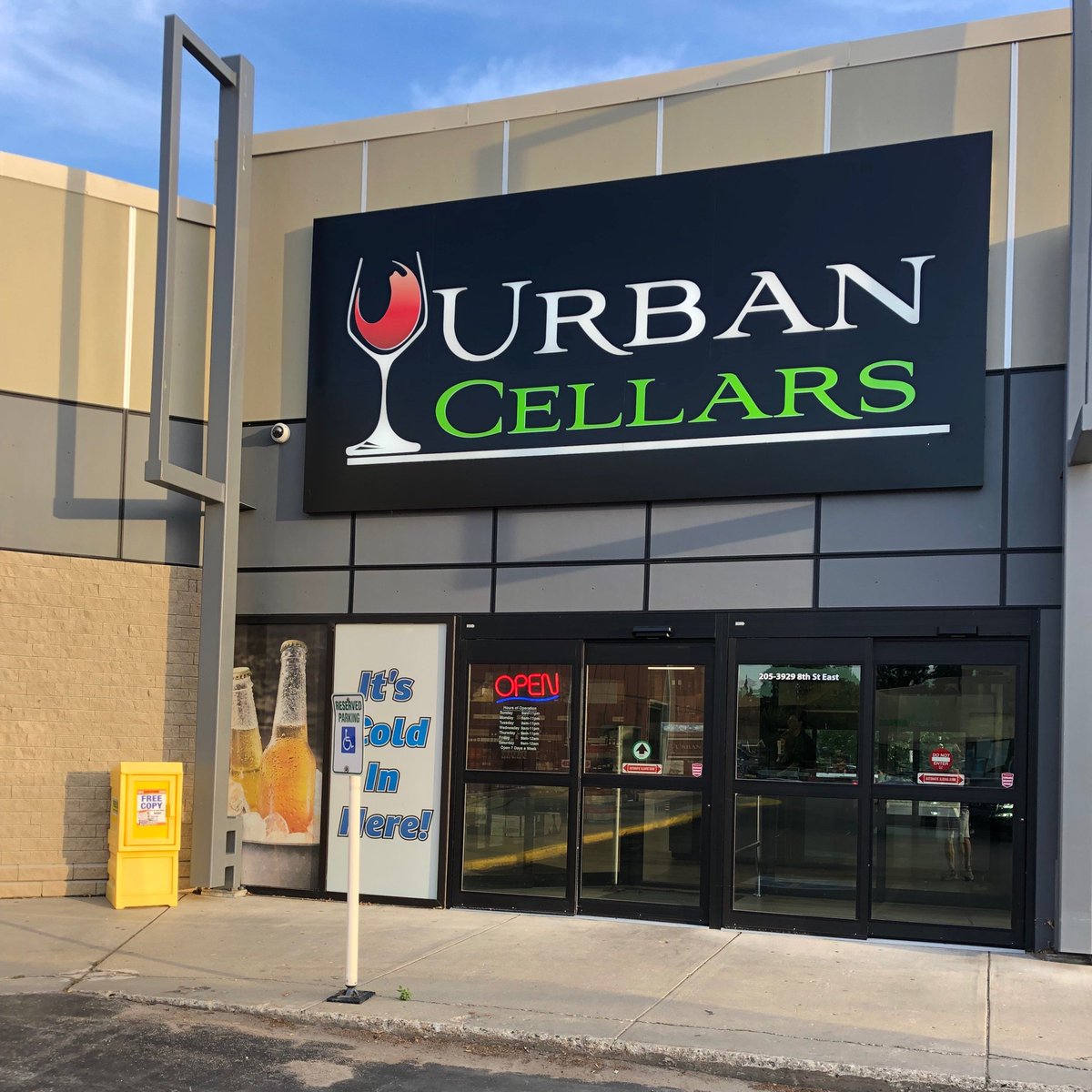 yourstoonnews's tweet photo. You can now pickup both yourSASKATOONnews and Saskatoon Living 55 Plus magazine at two new locations. Outside of the north entrance of Urban Cellars located in the College Park Mall at 3929 – 8th Street E and outside of Shoppers Drug Mart at 610 Taylor Street https://t.co/jxXusntkZ8