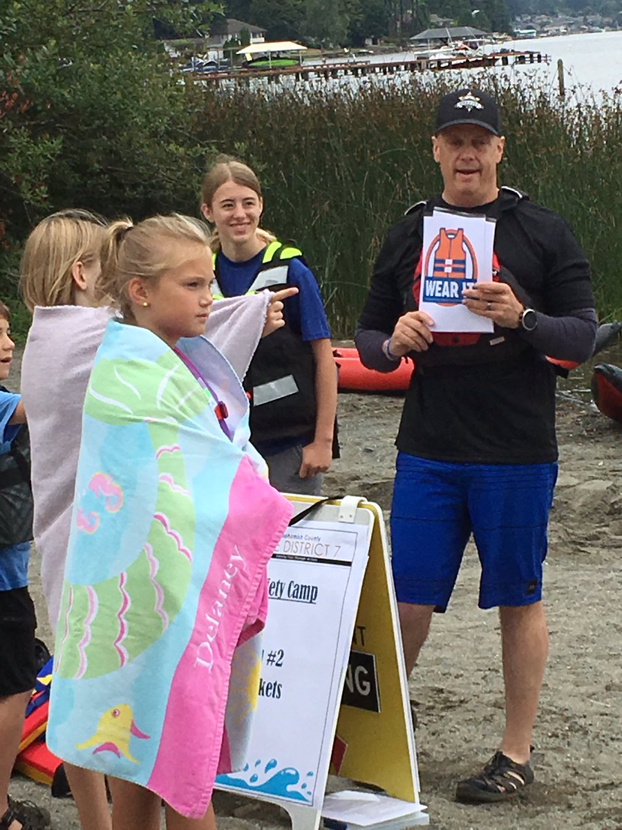 SnoRegionalFire's tweet photo. We are having fun with @LKStevensFire, @SnoCoSheriff and all  the day campers at our 2nd Water Safety Kids Camp! 💦🏄🏾‍♀️🚣🏿‍♂️
#SwimwithaBuddy
#WaterSafetyisCOOL https://t.co/1aVdrUMieC