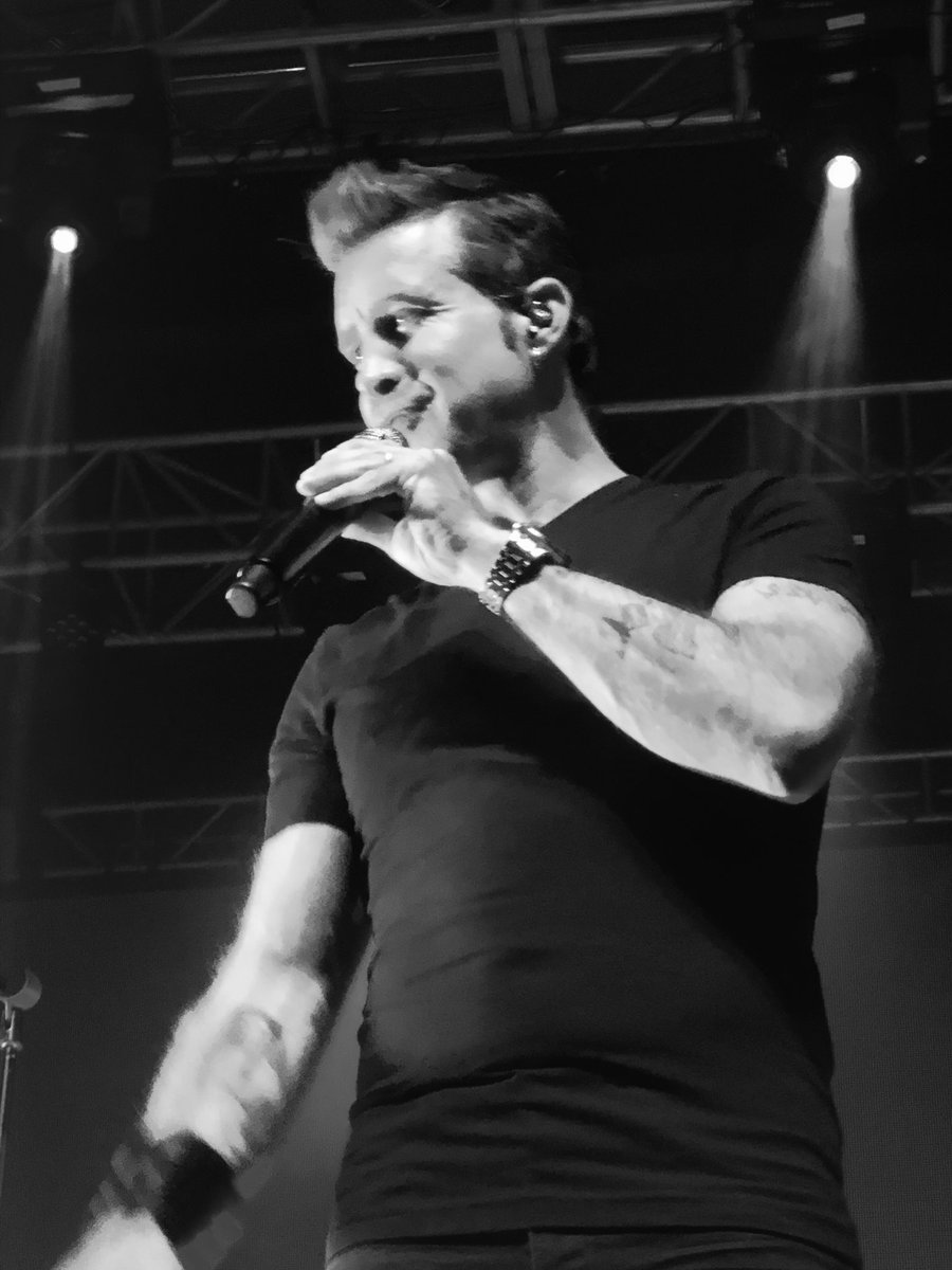 sweetsmckenna's tweet photo. Happy Birthday @ScottStapp  you are an incredible person with so much inspiration and love to give.  Hoping you feel all of our love today! #TeamStapp ❤️ https://t.co/mDeDvP7Ki9
