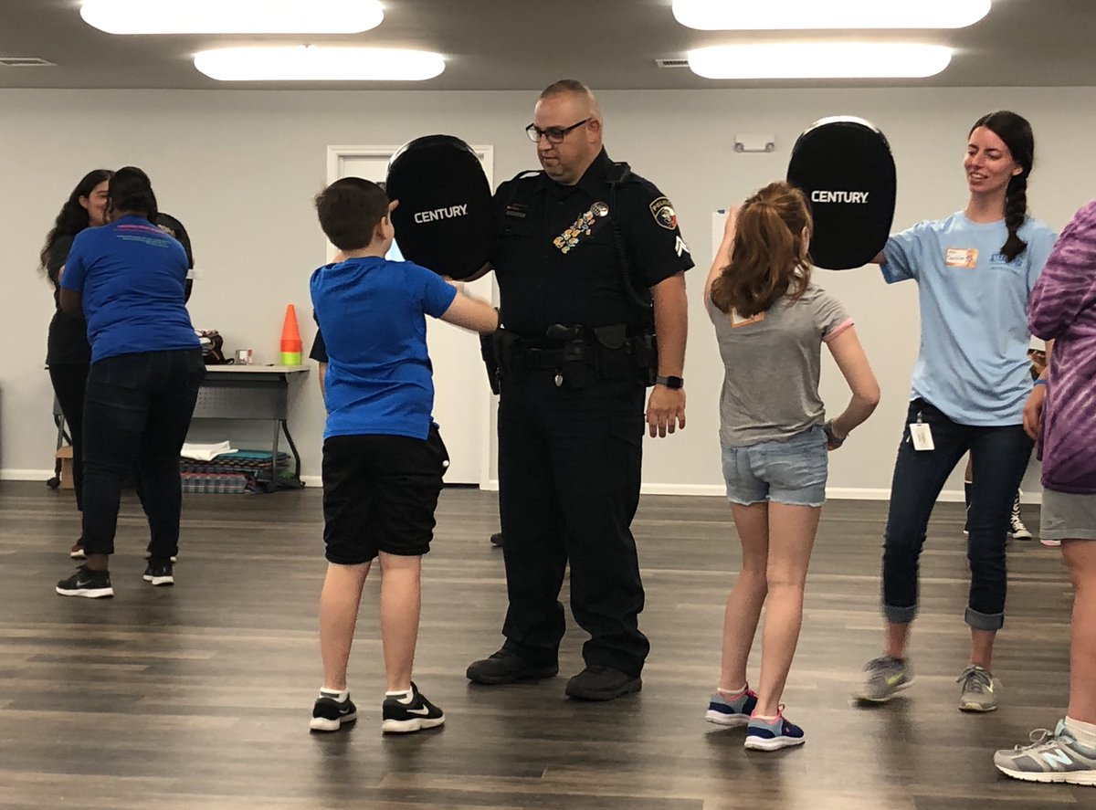 SISDsafety's tweet photo. @SeguinISD kids learning safety moves with radKids! https://t.co/UygpprZkCE