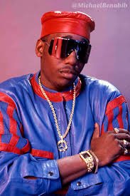 Happy birthday Mohandas Dewese (August 8, 1962), aka Kool Moe Dee. 