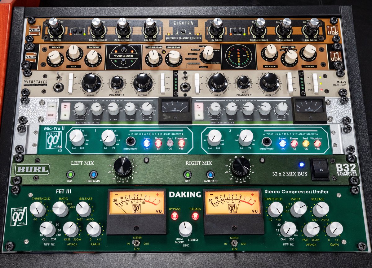 Studiocare's tweet photo. #KushAudio Electra 2-Channel EQ
And Tweaker Mono VCA Compressor
#Overstayer #RecordingEquipment
M-A-S Stereo #Analogue #Harmonic Shaper
#SmartResearch C2 #Compressor
#DakingAudio #MicPre II - preamp
#Burl B32 Vancouver - 32 Channel Stereo Mix Bus
#Daking FET 3 Stereo Compressor https://t.co/hIfQfOsDdJ