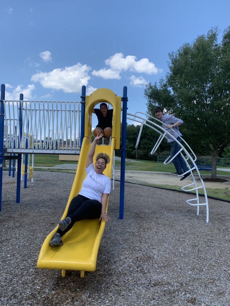 drozanskyCO's tweet photo. @FalkenerES We are all a kid at heart #FalkenerNewbiesRock https://t.co/CKgMTQypLV