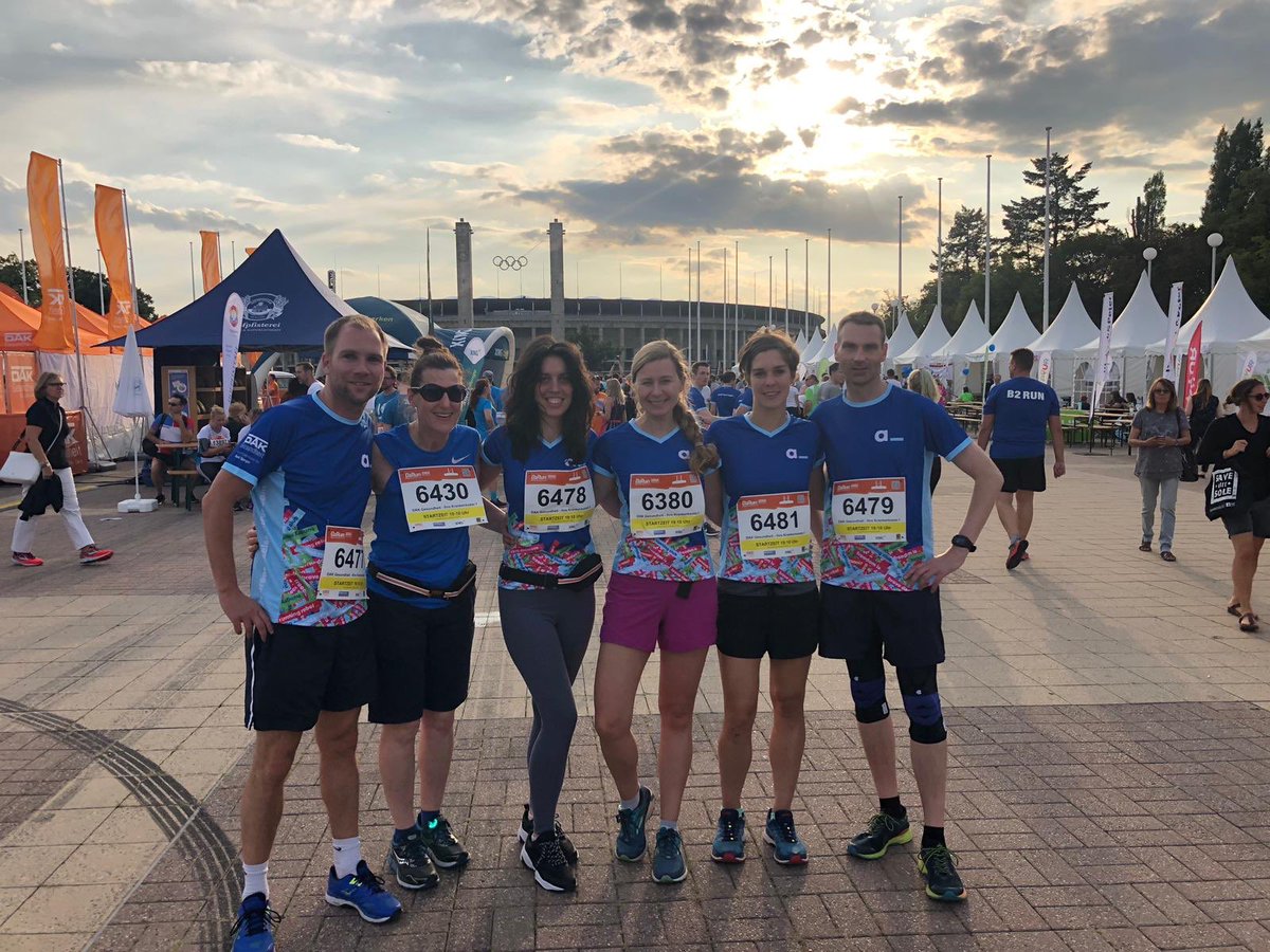SolveigZilly's tweet photo. Best day ever! Danke für den tollen Tag und Lauf mit Team @Welt beim #be2run 2019 #Berlin #goodvibes https://t.co/YztwZCznCl