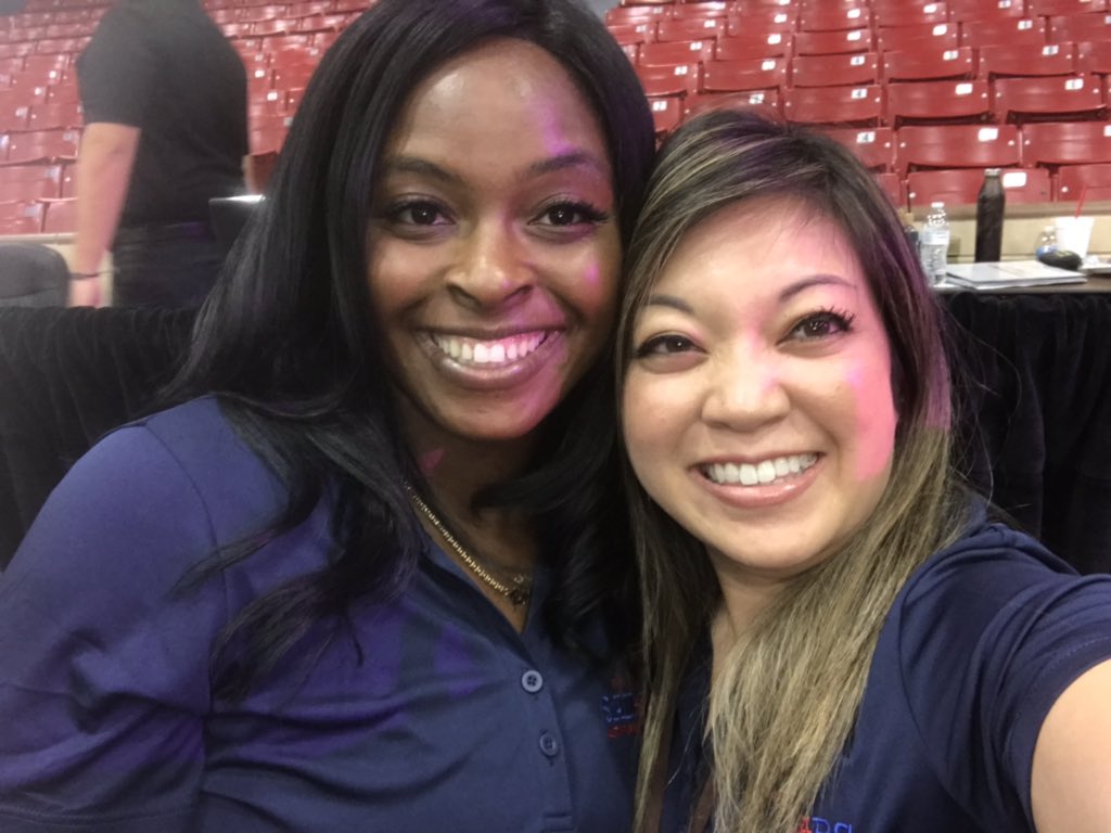 hooper_teacher's tweet photo. Convocation time. Great speaker, great leadership, great community, student centered! @APE_Sailors @berkowitz_marla @courtney_los @DratlerAngelina FBISDlearns #FBISDConnection https://t.co/rJePszbqfR