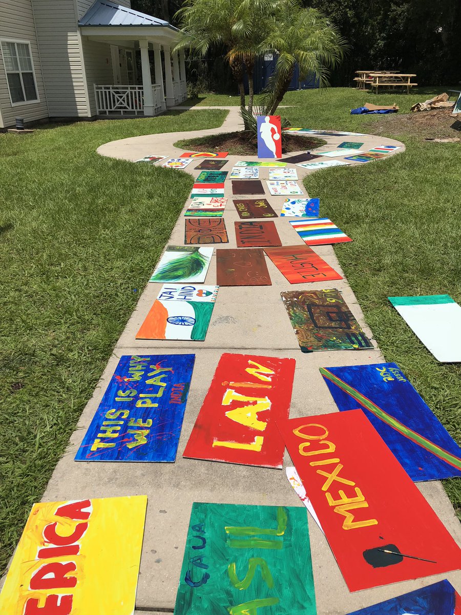 nbacares's tweet photo. Players &amp; coaches from #JrNBAGlobalChampionship were busy refurbishing a court, gardening, painting and more at the #NBACares Day of Service! 🙌 https://t.co/MQhogPcXyO