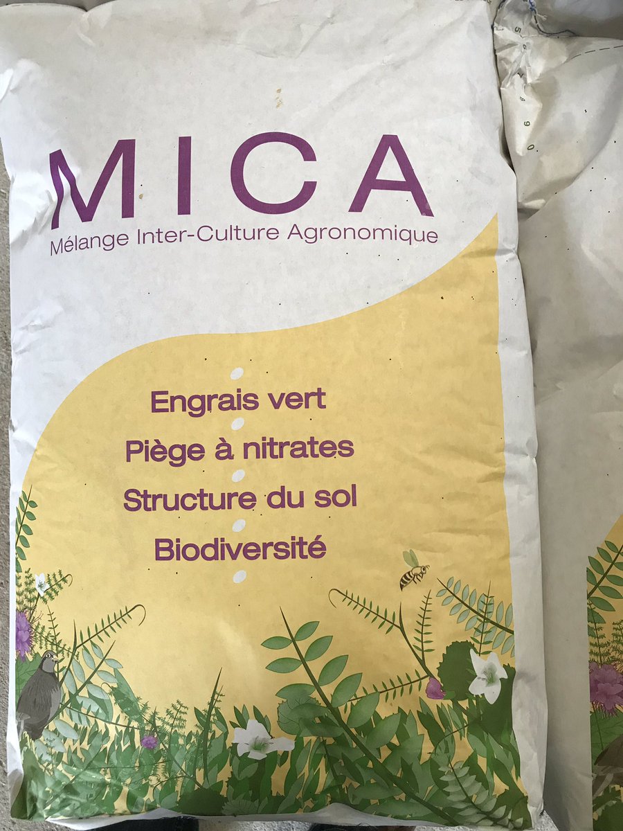 OlivierCOSTE2's tweet photo. Avec le retour des précipitations, semis #kockerling @DELIMBE1 des couverts #CIPAN #MICATODE .Un complément de féverole, à l’écoute #ACS @JonathanNONNOT1 ,comme #légumineuse . Pour #biodiversité #nourrirlesol ,les #auxiliaires , la future #orge #RgtPlanet 2020. https://t.co/almhuIOISy