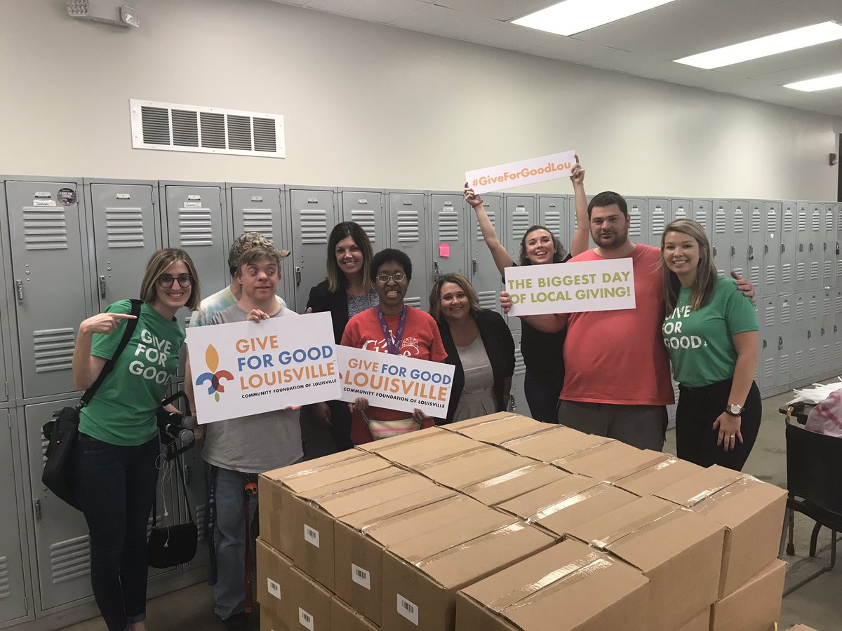 cflouisville's tweet photo. Hanging out at @NewHopeServices in Clark County for another #GettingToKnowTheGood live video today. Check it out on our Facebook page. 👏🏽🎦 #GiveForGoodLou https://t.co/8EenYv1ux7