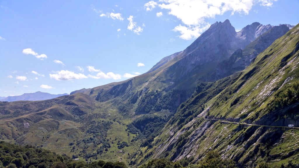 ChrisArmishaw's tweet photo. For all the things that we've ever been told to be true about the Pyrenees, they are, there can be few finer places to ride than the road that crosses  over, and between, the Aubisque and Soulor, and few finer Cols to summit (zoom in!) #aubisque #solour #Pyrenees #D918 35 degrees https://t.co/ewzlbqbg6G