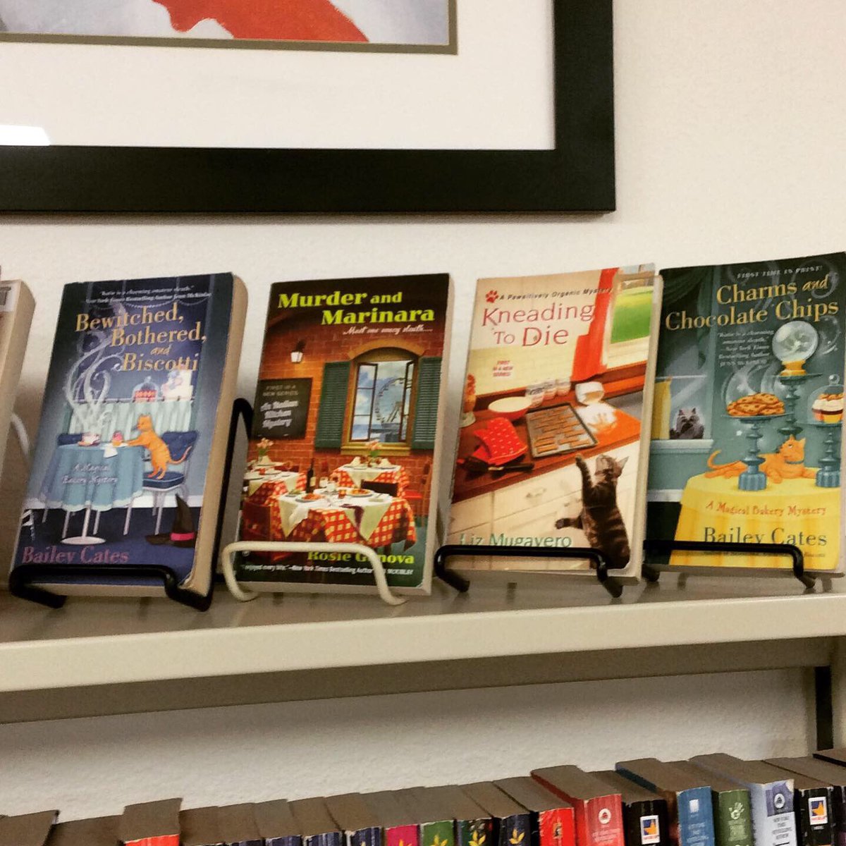 DelLibrary's tweet image. Stop by and check out our display of books with recipes! #DelawareCountyLibrary #bookdisplay #readandcook