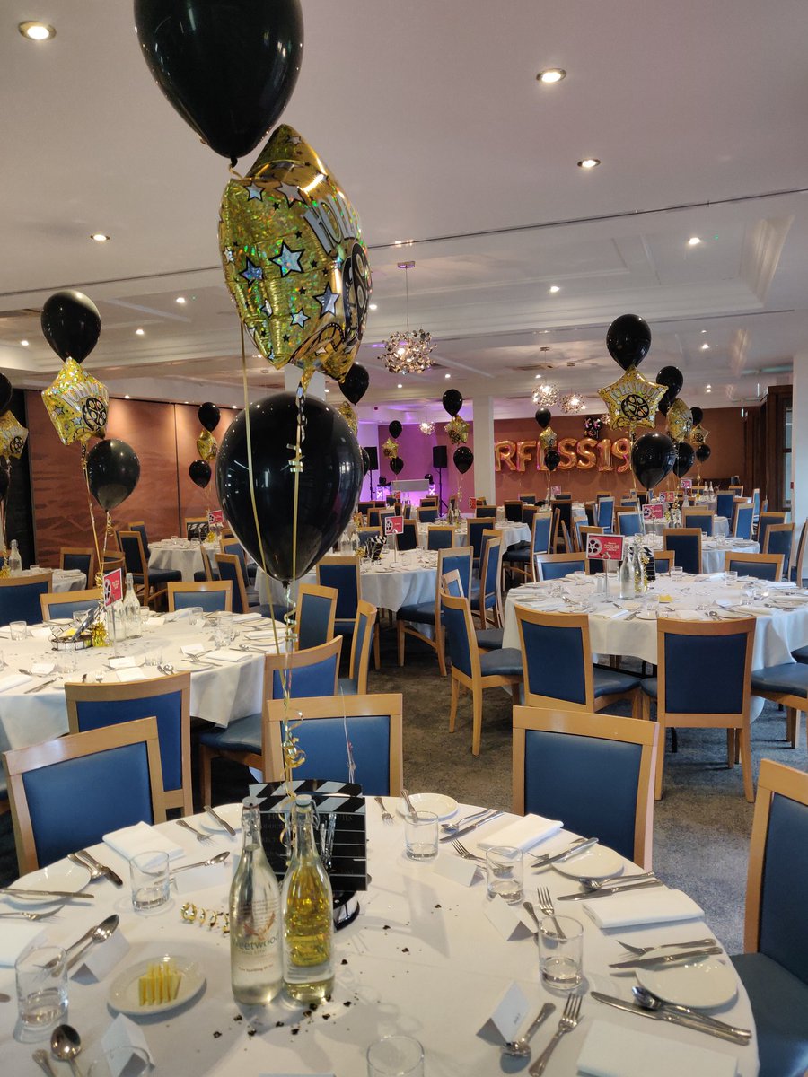 UoL_Contextual's tweet photo. It's looking lovely up at @weetwoodhall tonight! Thanks @teamcherryuk for our wonderful Night at the Movies balloons 🎈 #RFESS19 https://t.co/CBbya2EMJ3