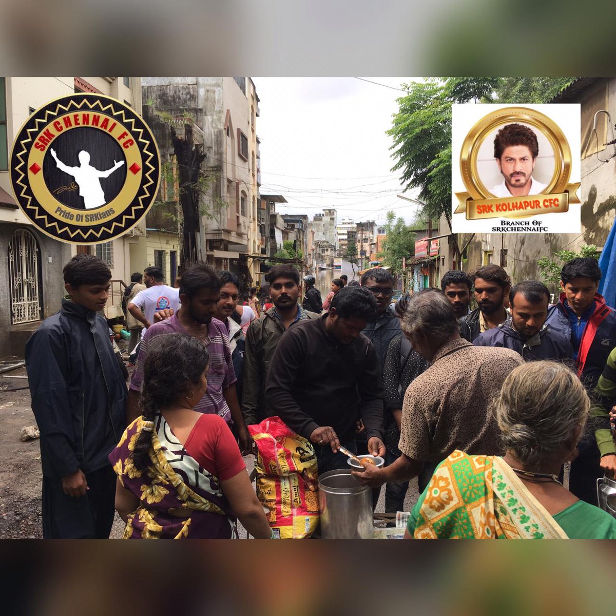 iamajeysrk's tweet photo. Team @SRKkolhapurcfc Provided Food To More Than 100 People And Sarees To More Than 50 women Who are "Migrant Floods Victims" In Kolhapur.
What an Initial activity done by a team inspired from @iamsrk's charity cc @SRKCHENNAIFC
https://t.co/EiWJvsontR