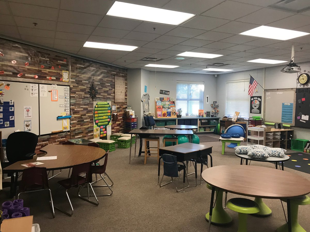 Director_Corbe's tweet photo. Getting OES ready for a great 2019-2020 school year! Go Eagles! #weloveOES  #eaglepride https://t.co/KHqnf6BP6l