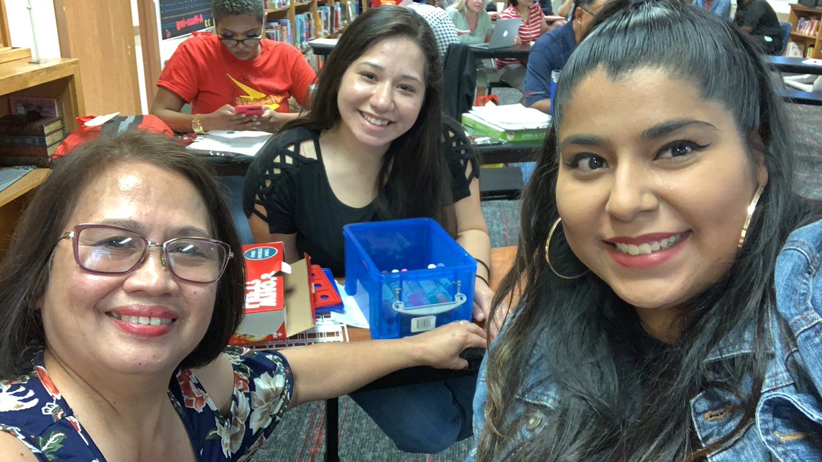 BMirandaDisd's tweet photo. Kinder team! #KinderRocks @jdorseywildcats #jdorseywildcats https://t.co/IfNuKOD94n
