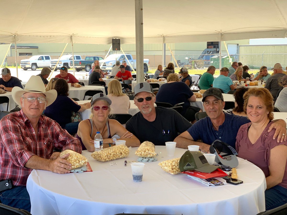 INDtransport's tweet photo. We hope everyone enjoyed themselves last week - We sure did! Thank you again to all of our contractors for your dedication and hard work. We're grateful for each one of you! If you'd like to see a full recap from Driver Appreciation Day, head over to our Facebook page😀 https://t.co/p4QQwFl2jk