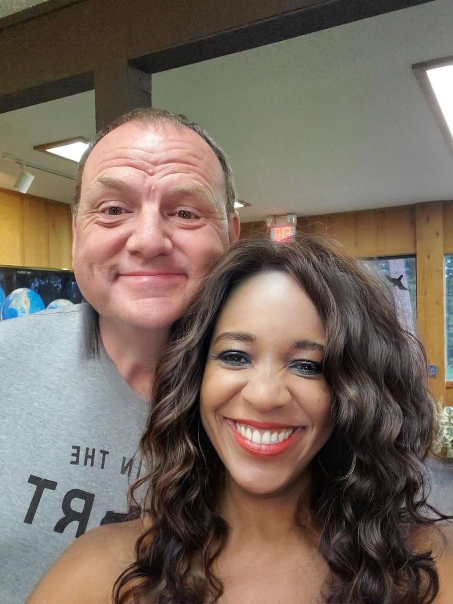 DrJacquieBaly's tweet image. I'm on top of the world... Elevation 9100 feet!
A-bluff Mountain...
#ALF
#Class48
#CaribbeansCamping
#IslandersInfluence
#LeadershipMatters 
@ALFHouston