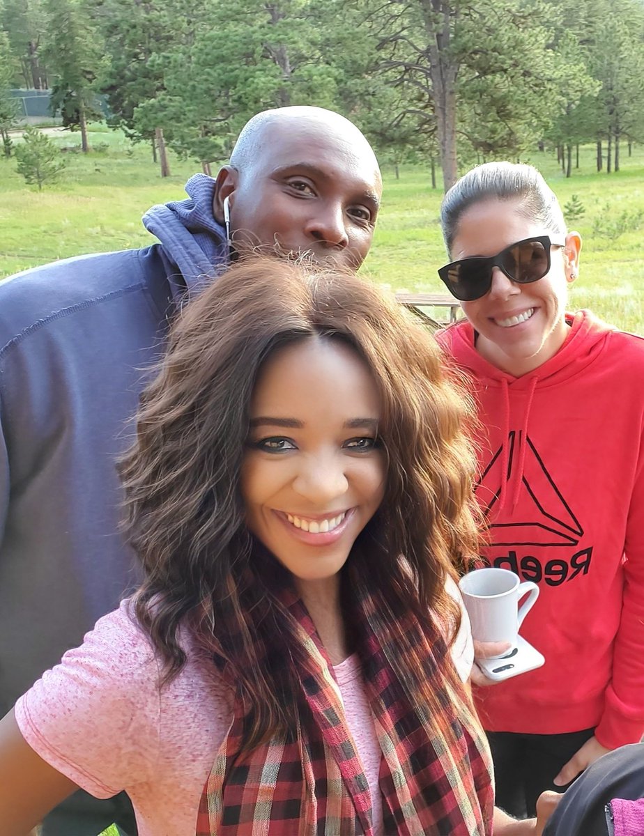 DrJacquieBaly's tweet image. I'm on top of the world... Elevation 9100 feet!
A-bluff Mountain...
#ALF
#Class48
#CaribbeansCamping
#IslandersInfluence
#LeadershipMatters 
@ALFHouston