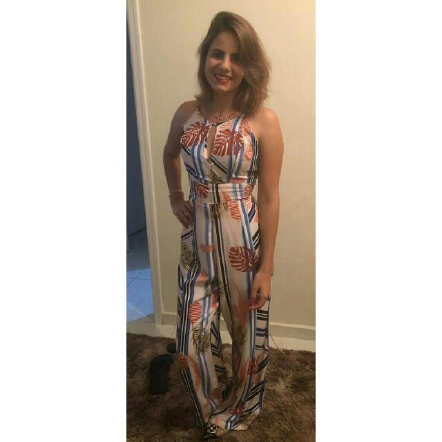 Tem pessoas que carregam dentro de si uma essência tão bonita, que chegam trazendo tanta leveza na alma, que conseguem despertar o nosso melhor, são esses pedaços de ternura que faz com que a vida não se torne pesada demais pra carregar.
#QuartaDetremuraSDV 🌏