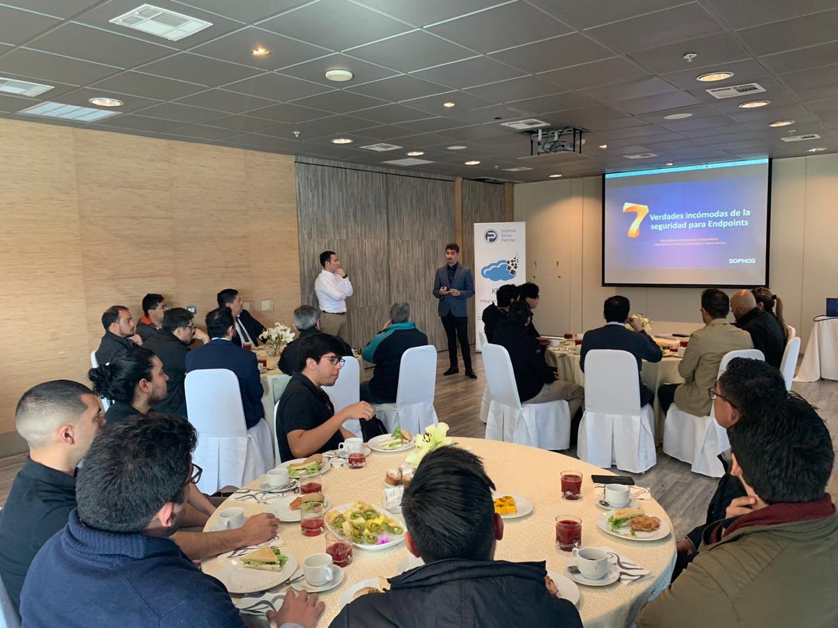 SophosLatAm's tweet image. Presentación de las 7 verdades incómodas de enpoint en Antofagasta Chile! @flowerpowerdx @CLAUVIZCARRA @marialemajo #innovation #securityasaservice #securityforall #cloudadoption