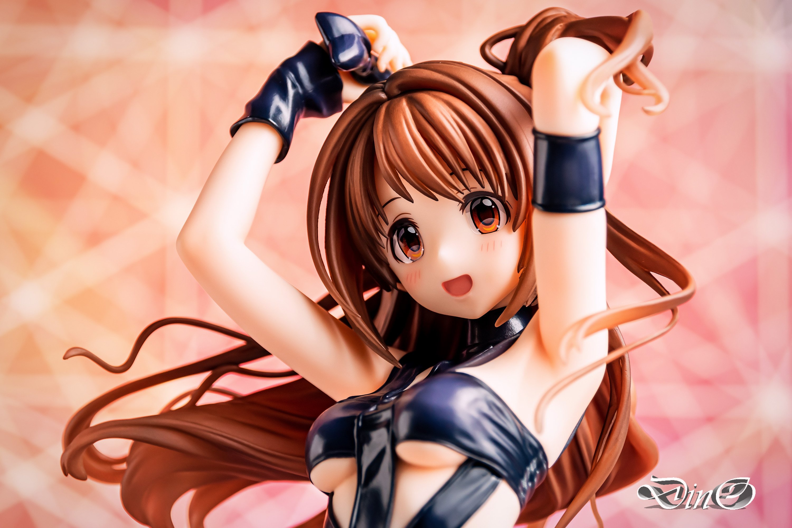 でぃの Dino フィギュア専用 グッドスマイルカンパニー 島村卯月 Hot Limit Ver 某メーカーの再販が話題となっておりますが こちらのしまむーも可愛いのです 美しきフィギュア達の宴 T Co Blufb49b3q Twitter