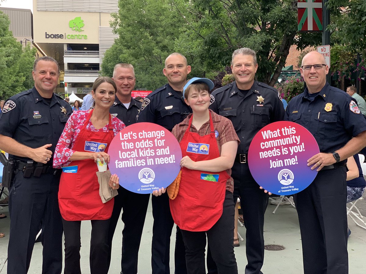 BoisePD's tweet photo. #Flapjackfeed 2019 with our friends from @UnitedWay and @BoiseFire. It’s a great morning to support our community. The event goes until 10am. https://t.co/oiLsadpLot