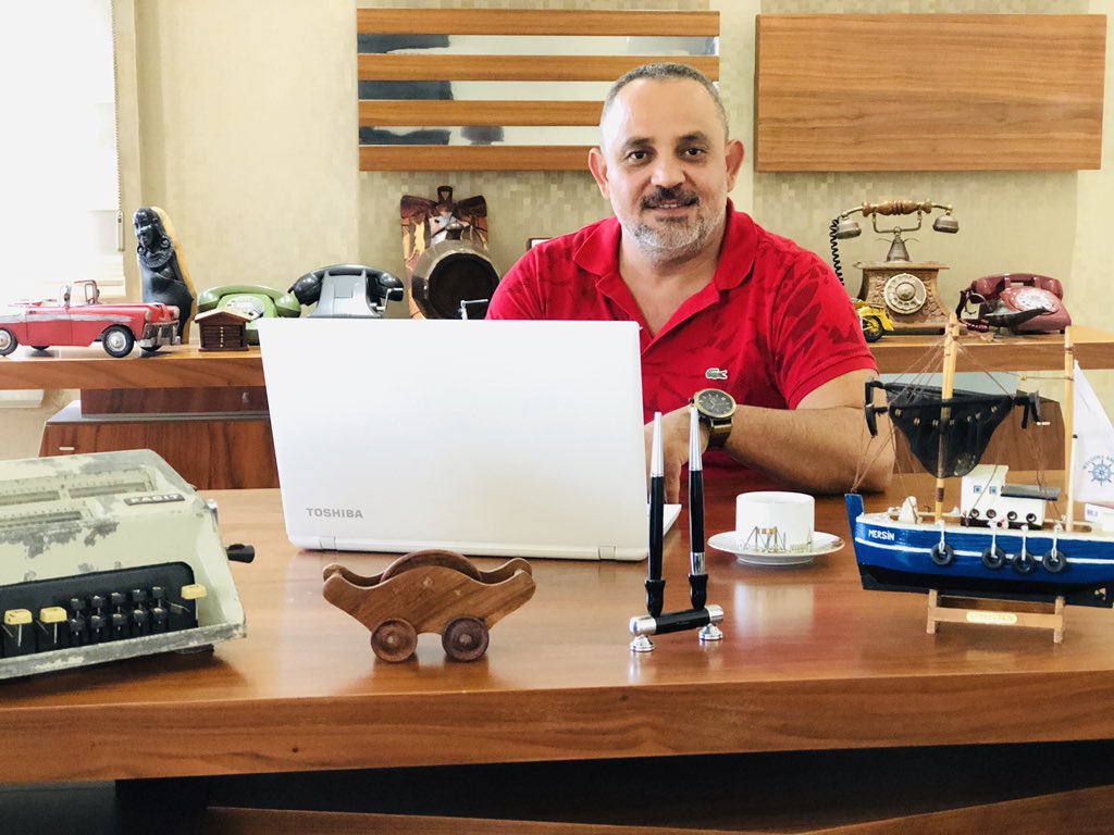 volkantoslak's tweet photo. Çalışmaya devam... #ofistime✍️👉⌨️💻🔥 https://t.co/osa5Q36wzD