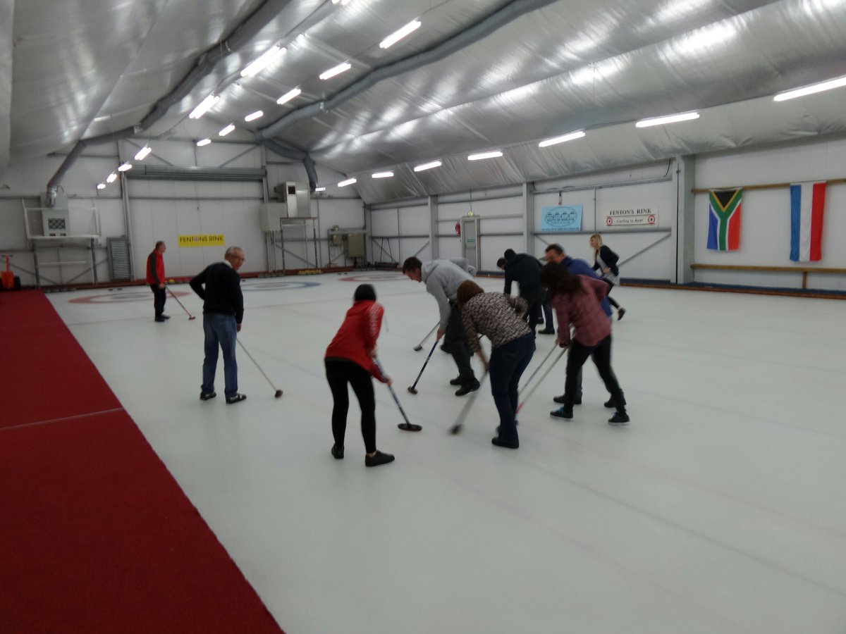 BlackBoxCopiers's tweet image. TBT to when the Blackbox Solutions crew went Curling. We were useless!!! #curling #winteriscoming #blackboxsolutions #teambuilding #fentonsrink
