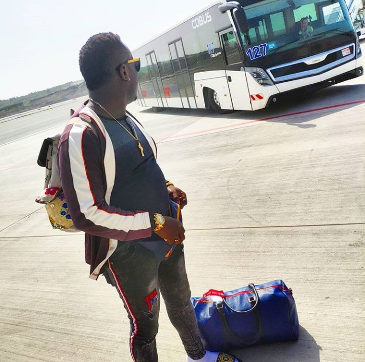 Touch down Pucci‼️🇮🇹🌍✈️🇳🇬
Time to send a DM📩. Small cash💸 alert for a genuine follower. Send your AZA💳...another lucky person #azaman #wenemighty #ThursdayMotivation #ThursdayThoughts #AGEGE #newmusicvideo #hitbymighty