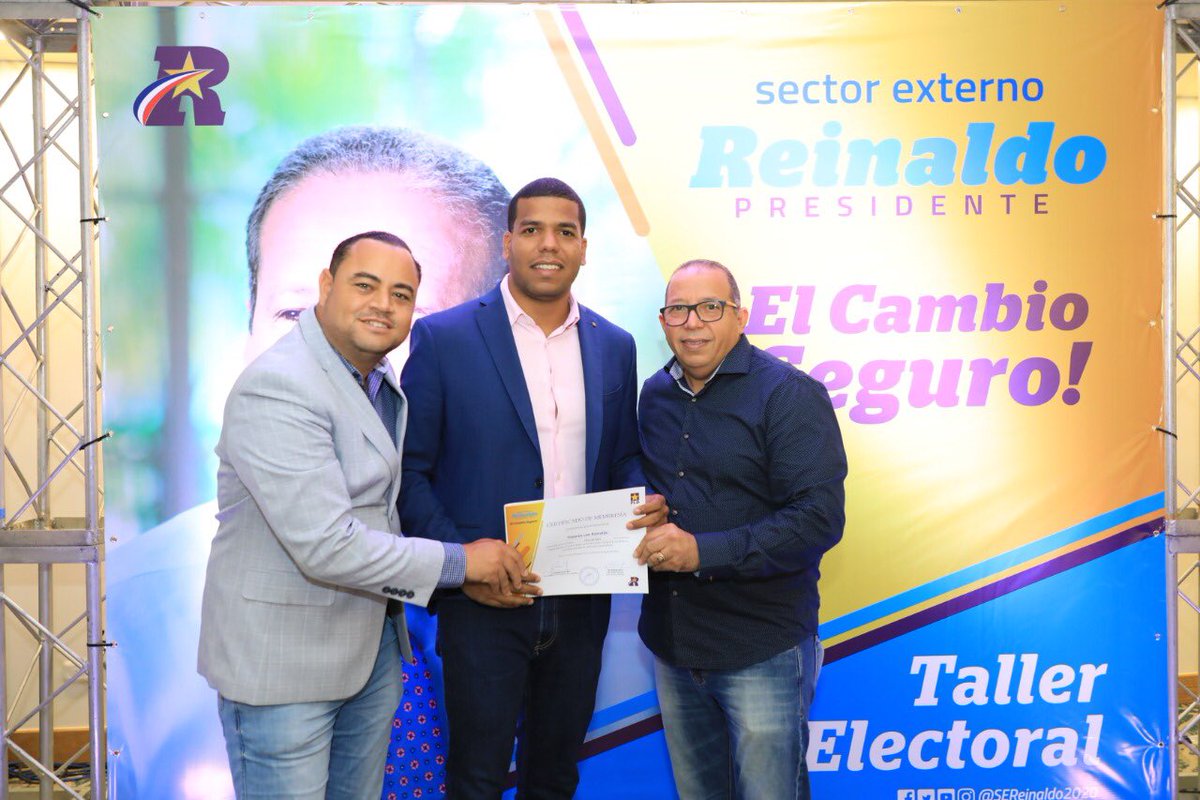 sinfalloreinald's tweet photo. Taller Electoral del Sector Externo Reinaldo Presidente 2020 #ElCambioSeguro #SinFalloConReinaldo gracias a  @armandogarciap @justinogomezh @joseasuero1 por tan importante actividad de nuestro poderoso Sector Externo. https://t.co/1SisiVxHiT