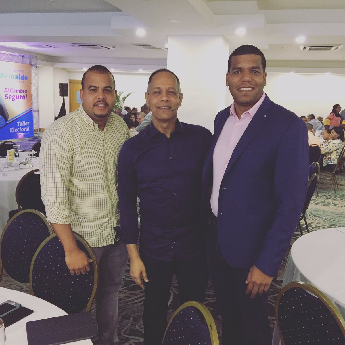 sinfalloreinald's tweet photo. Taller Electoral del Sector Externo Reinaldo Presidente 2020 #ElCambioSeguro #SinFalloConReinaldo gracias a  @armandogarciap @justinogomezh @joseasuero1 por tan importante actividad de nuestro poderoso Sector Externo. https://t.co/1SisiVxHiT