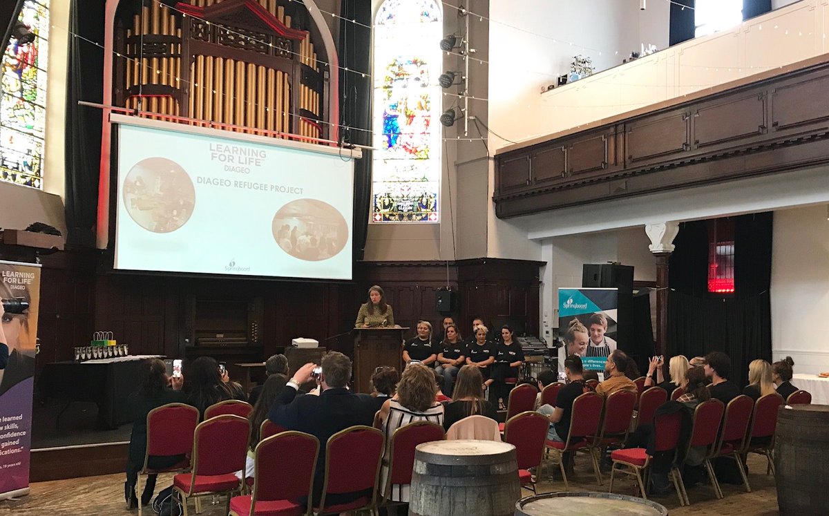 ScotGovFairer's tweet photo. Communities Secretary @ClydesdAileen presents students with certificates on their graduation from the #DiageoLearningforLife Refugee Bartending and Hospitality programme.
Congratulations to the graduates!🎊🎉
@Springboard_UK @scotrefcouncil @CofGCollege @DiageoGB https://t.co/M4f36N1qSK