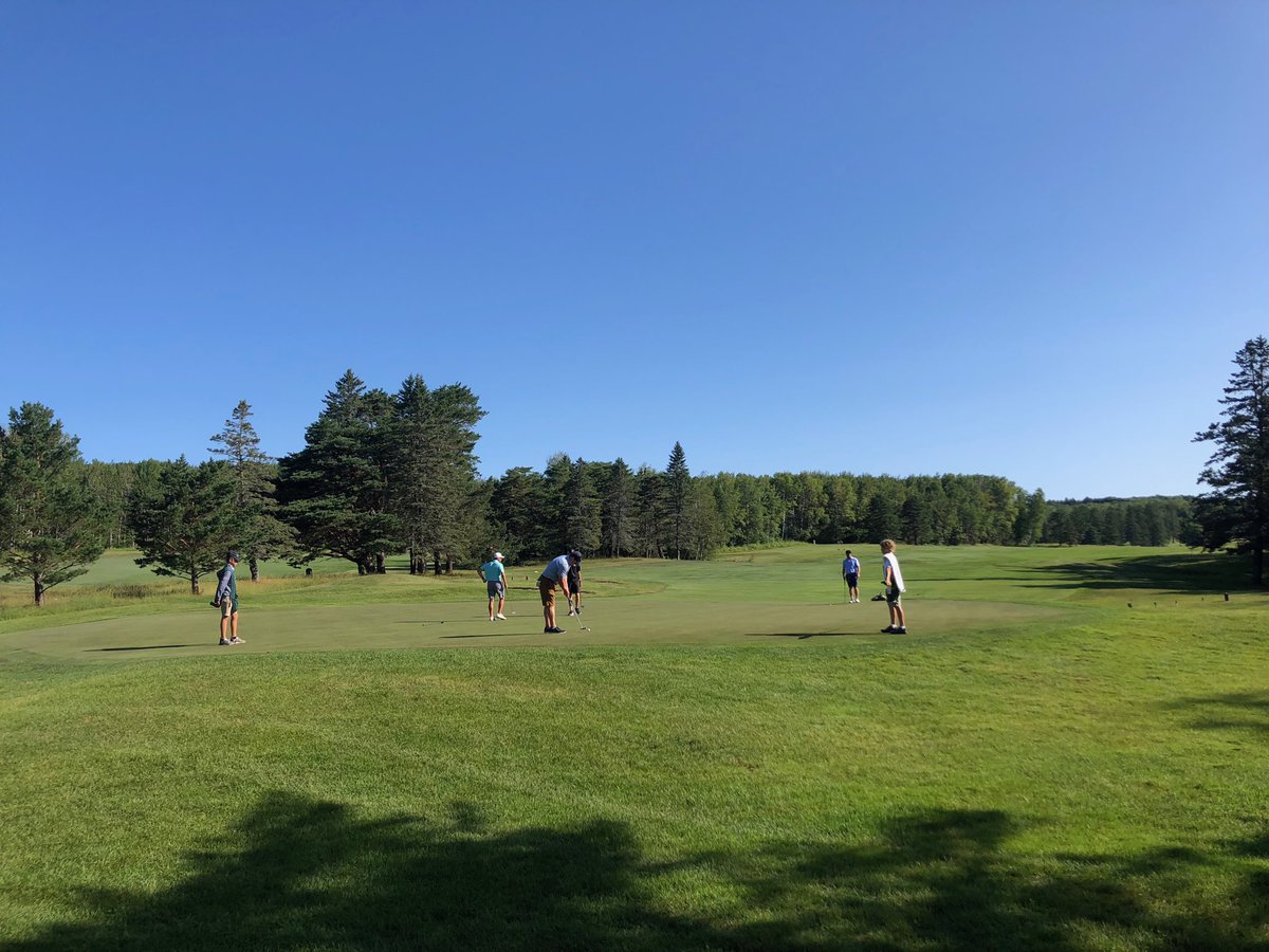 GreggMccall's tweet photo. Qualifying day at NCC. Kyle Johnson tapping in for birdie on number 9. Wind is blowing greens have some speed. Good luck. #nccinvite https://t.co/5Smrg0LjVV