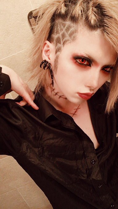 そうそう！ピアス新しくしました👁&zwj;🗨どうですか！？ https://t.co/wR7304VKNB<a href="/tag/%E3%83%9D%E3%82%B1%E3%83%A2%E3%83%B3%E3%83%A6%E3%83%8A%E3%82%A4%E3%83%88"class="tags"><span>#ポケモンユナイト</span></a><a href="/tag/%E3%83%9D%E3%82%B1%E3%83%A2%E3%83%B3%E3%83%A6%E3%83%8A%E3%82%A4%E3%83%88%E3%83%95%E3%83%AC%E3%83%B3%E3%83%89%E5%8B%9F%E9%9B%86"class="tags"><span>#ポケモンユナイトフレンド募集</span></a><a href="/tag/%E3%83%A6%E3%83%8A%E3%82%A4%E3%83%88%E5%8B%9F%E9%9B%86"class="tags"><span>#ユナイト募集</span></a><a href="/tag/%E3%83%A6%E3%83%8A%E3%82%A4%E3%83%88%E3%83%95%E3%83%AC%E3%83%B3%E3%83%89%E5%8B%9F%E9%9B%86"class="tags"><span>#ユナイトフレンド募集</span></a>