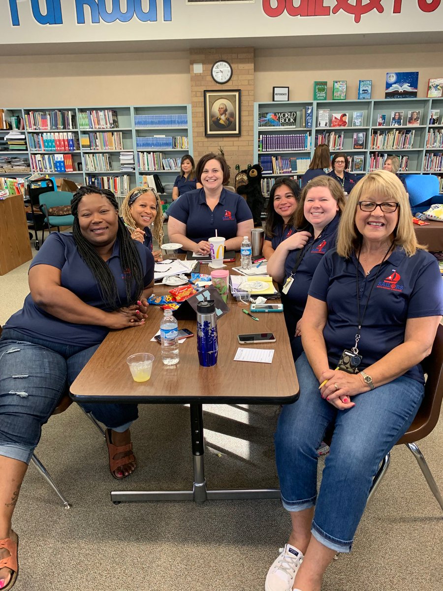 APE_Sailors's tweet photo. Kinder Rocks! https://t.co/9t4AKsNtGT