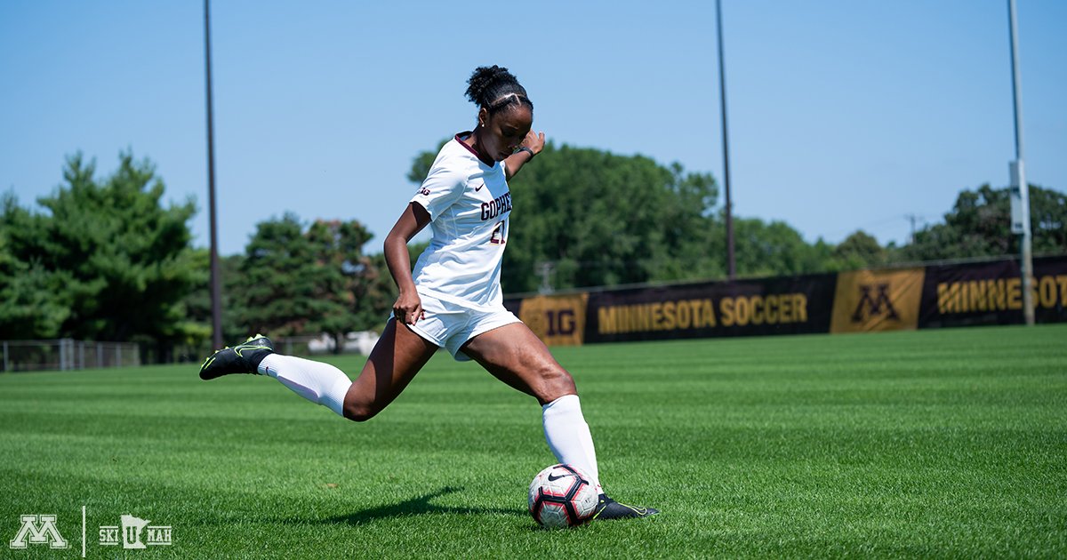 GopherSoccer's tweet photo. Her name's Cachet (@cachetlue), but you can call her cash 🤑 💸 https://t.co/NAZUarlvB2