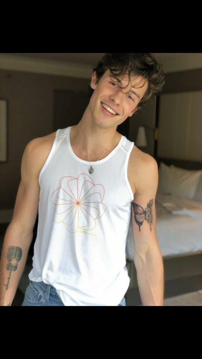 ValCabral7's tweet photo. #ShawnGoBackInBar
#HappyBirthdayShawn
Obrigado por tudo, cê é incrível, maravilhoso, te amo...
Shawn, cê salvou a minha vida 🤧🤧💞
Vou ser eternamente grata a vc 🤗💓 https://t.co/dvtNd1m24W