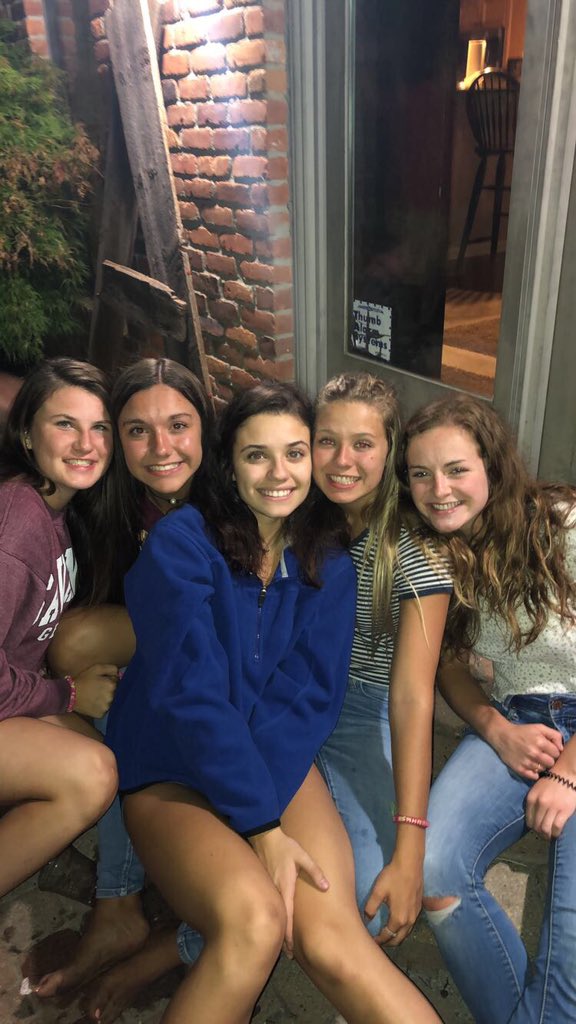 Happy birthday to the sweetest person ever ❤️💕💕 I’m so excited that you’re gonna be at GV this year!! Can’t wait for the memories 💋 @tormalacaroline