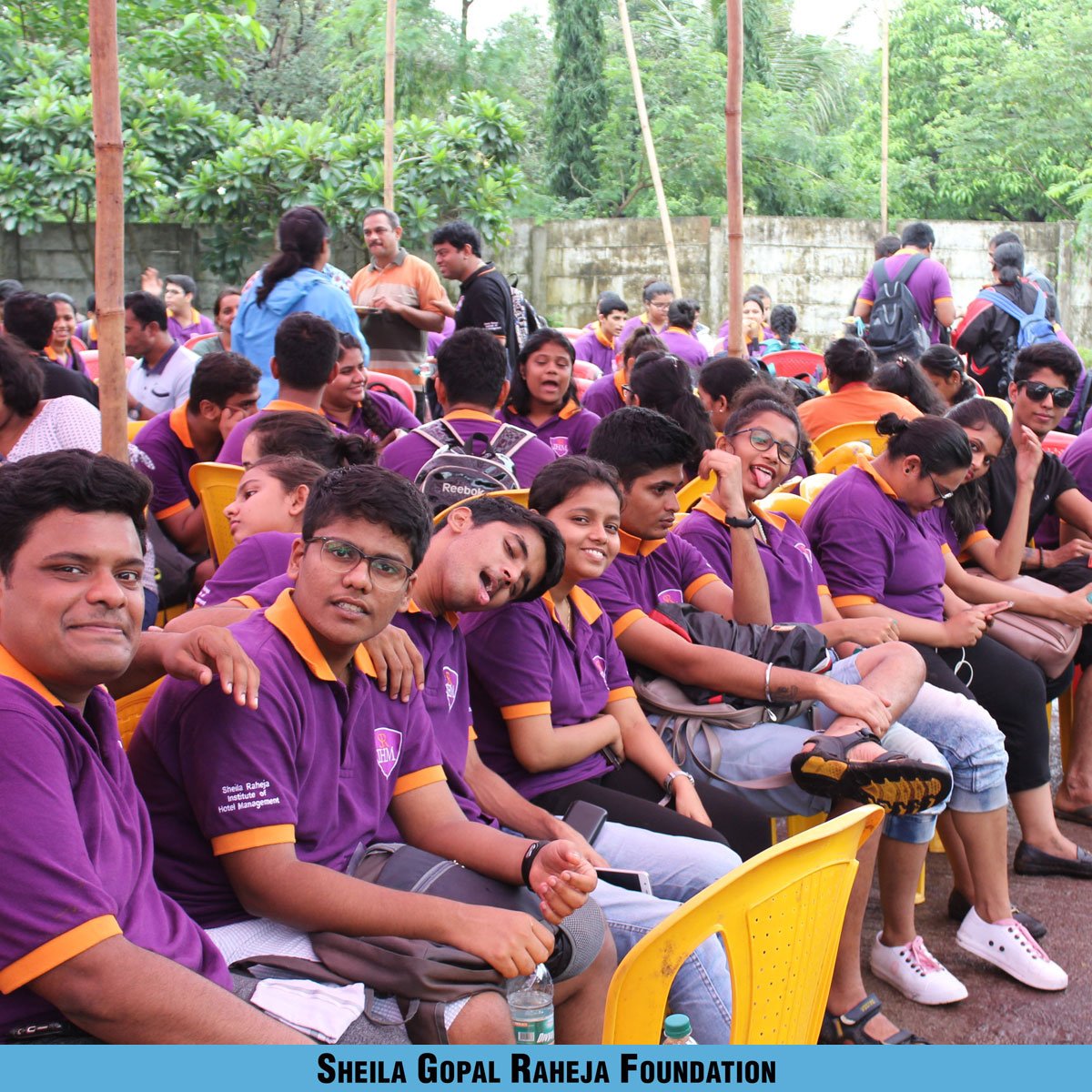 SGRFoundatn's tweet photo. Students of Sheila Raheja Hotel & Catering School visit Vita Farm, Padgha, Maharashtra.
#SheilaGopalRahejaFoundation #SRIHM #HotelManagement #VitaFarm
@durgaraheja @SR_IHM https://t.co/qjvZKmH1vQ