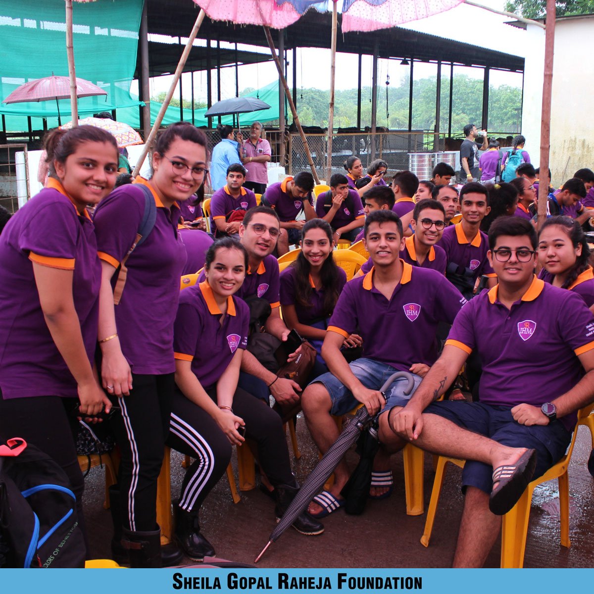 SGRFoundatn's tweet photo. Students of Sheila Raheja Hotel & Catering School visit Vita Farm, Padgha, Maharashtra.
#SheilaGopalRahejaFoundation #SRIHM #HotelManagement #VitaFarm
@durgaraheja @SR_IHM https://t.co/qjvZKmH1vQ