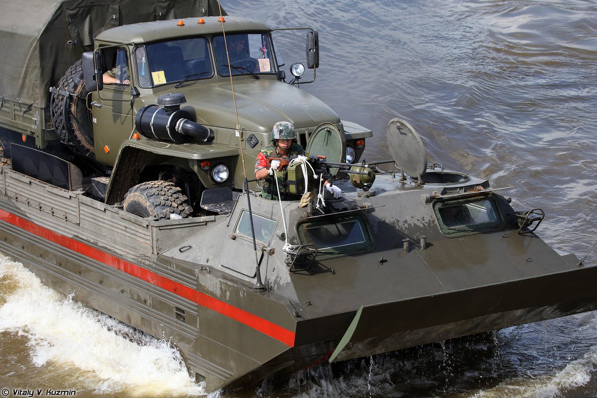 vitalyvk's tweet photo. ПТС-2 переправляет Урал-43206
PTS-2 ferries Ural-43206
#pts2 #птс2 #ural #ural43206 #урал #урал43206 #engineervehicle #инженернаямашина #инженерныевойска #армияроссии https://t.co/wqhrddnzx8