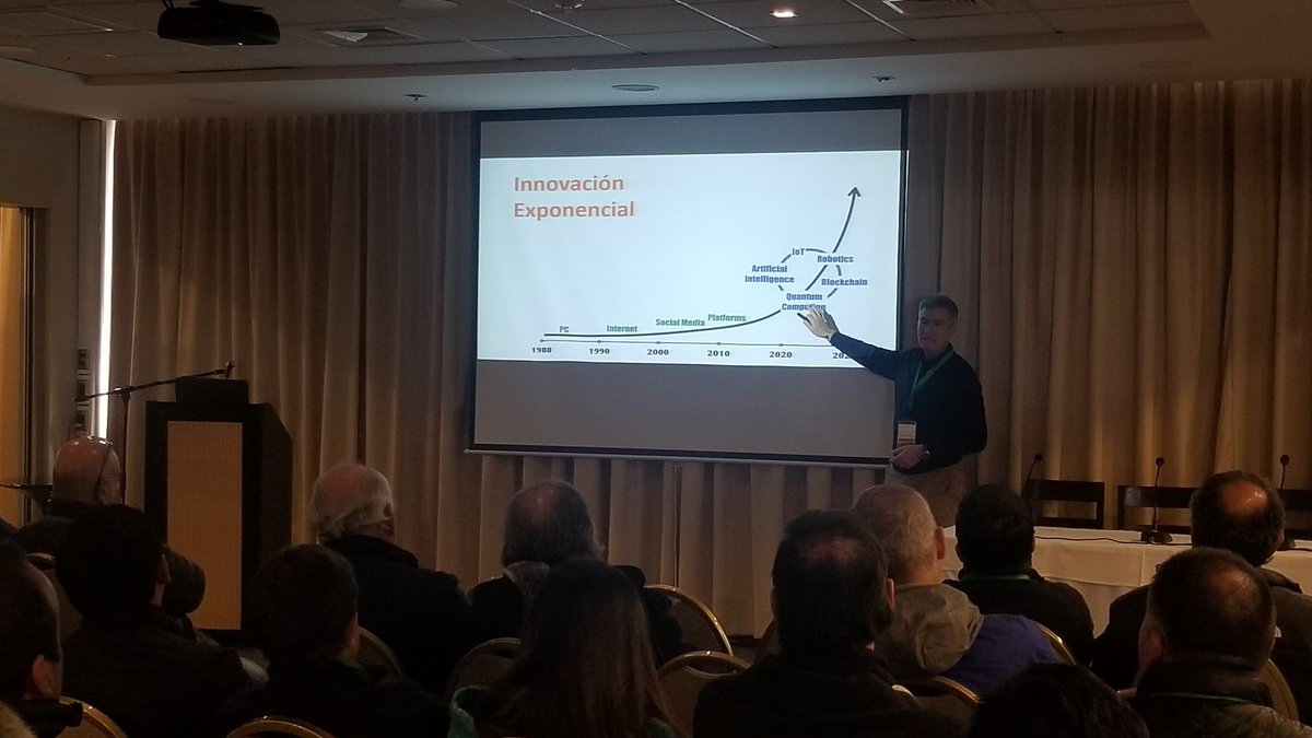 agropaulo's tweet photo. Roberto Musso: "Para tomar decisiones en el campo, Menos guata! Más Data!" 
#TransformacionDigital #fruticulturasustentable
#LosAndes 
@corfovalparaiso @Corfo @Fedefruta @Frutisust https://t.co/nUF56Hevdj