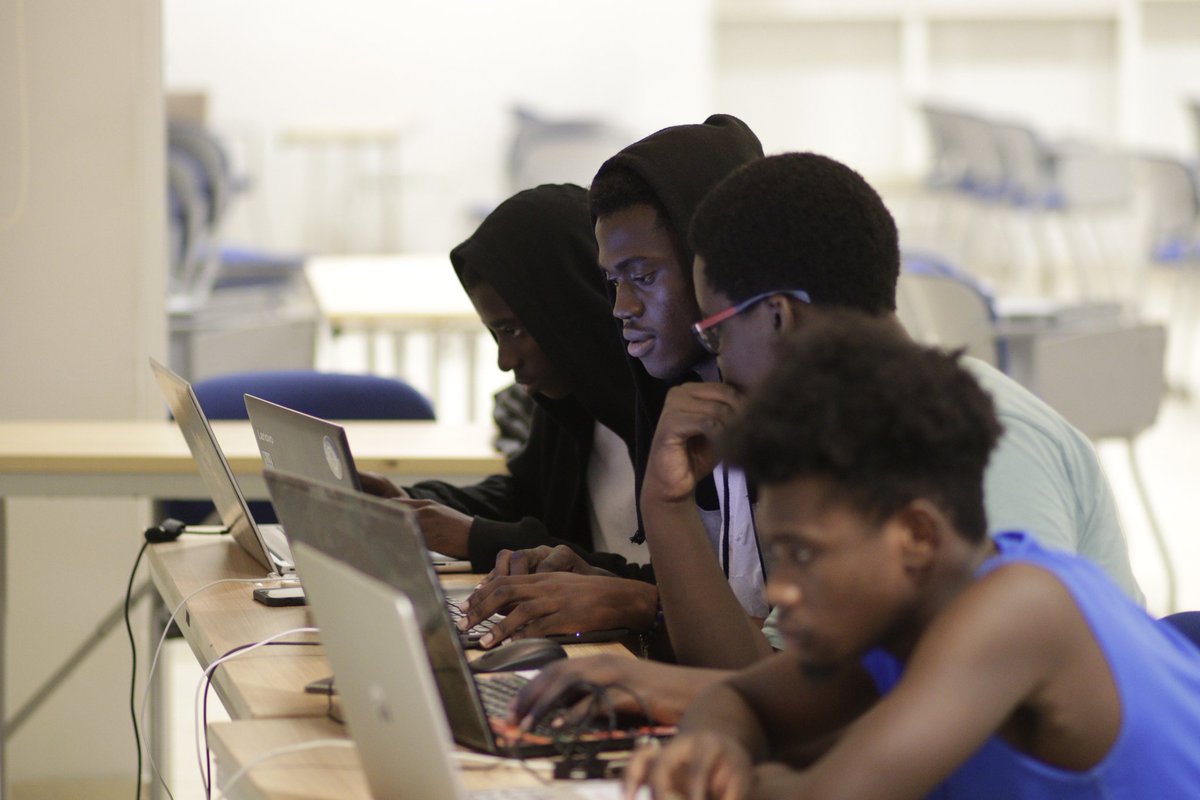 dscashesi's tweet photo. In March, some of our members participated in this year's @Google #HashCode18 where one of the teams from our club came top in the whole of Ghana🎉🎉🎉✨✨ https://t.co/OeiUYFwZ1V