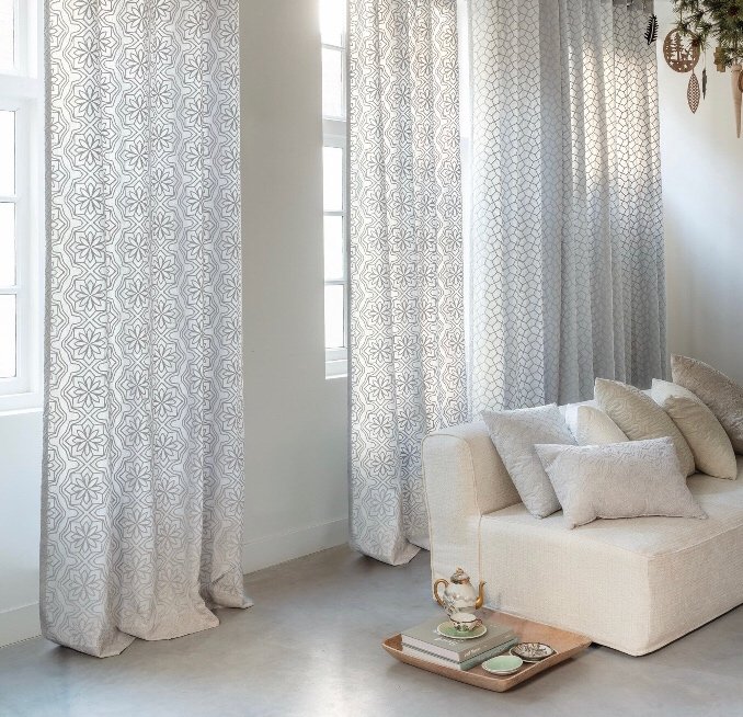jffabrics's tweet photo. intricately woven embroidered patterns | DIVINE 
 #interiordesign #luxurydesign #textiles #theworldofinteriors #designers #highdesigns #hightextiles #luxury #design #interiorstyle #handcrafted #homedecor #architecture #art #dream_interiors #jffabrics https://t.co/W0RfgITdzA