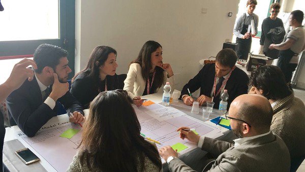 Promuovere lo scambio di esperienze e buone pratiche di #innovazionesociale giovanile tra i Comuni.

C'è tempo fino al 3 settembre per partecipare al bando #Sinergie.

Qui tutti i dettagli > bit.ly/Bando-Sinergie