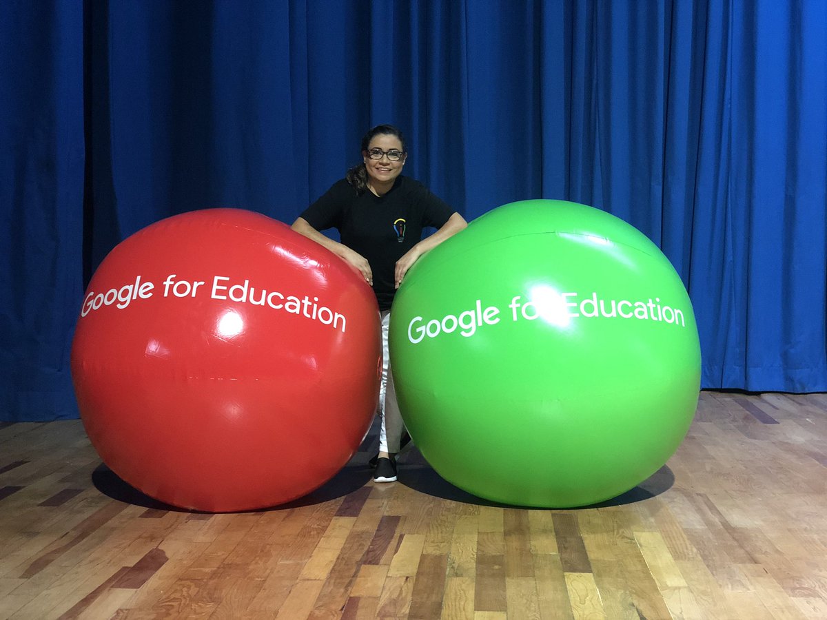 pzamoraats's tweet photo. Pocas fotos (hasta ahora) y ¡mucha actitud! #EdTechTeamMex #GoogleEI #Mex18 #GoogleEdu #EducandoErizos #TeachingWithPassion #AulasConectadas https://t.co/DhWXCaKV7i
