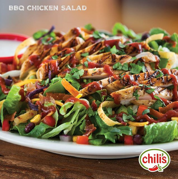 ChilisKSA's tweet photo. سلطة دجاج الباربيكو، ممتازة للي مسوي دايت!
لا تحرم نفسك من شيليز :)

Go green and have BBQ Chicken Salad!

#ChilisKSA
#ChilisLove
#SavorTheMoment
#ChilisKSATwentyYears
#ILoveChilisKSA https://t.co/onoLTzxH7w