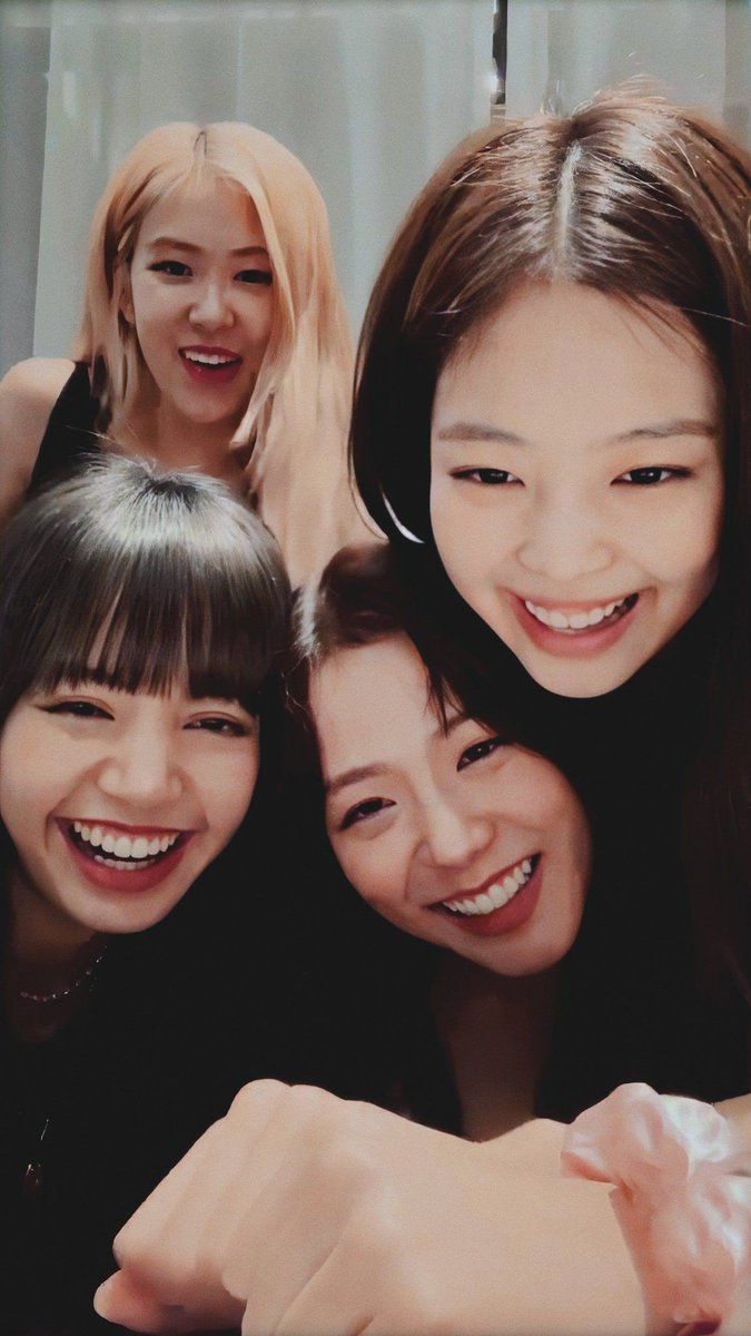 dalkolmd's tweet photo. @MYJENNIE_TH ตอนที่ตกหลุมรักบพ คือไม่ใช่ตอนแรกที่เห็นนะคะ แต่พอได้ไปอ่านฟิค โหลดทวิตติดตามเพราะฟิค แล้วก็ไปดูแบล็กพิ้งเฮ้ามา สุดท้ายคือกลายเป็นบิ้งไปแล้วค่ะ เวลาที่เราเสียใจ,เครียด บพ.ก็ทำให้เราได้มีความสุขเสมอเลย ถึงแม้ว่าได้ผ่านแค่จอแต่เราได้รับพลังฮีลขึ้นมามากจริงๆ #ThreeYearsWithBLACKINK https://t.co/k2Db8Mpt6r