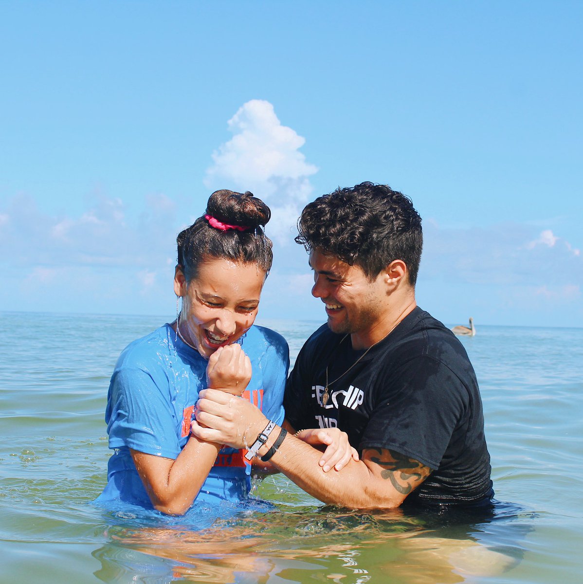 fc's tweet photo. This is the most important decision these students will ever make! Congratulations to everyone that went public with their faith in Jesus at The Mix Beach Camp! 🏖🌊☀️ #themixfc https://t.co/VgAWiIKzrS